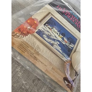 Kit De Broderie Crewel Avon "Burst Of Spring" - Taille 12x16 Pouces - Neuf