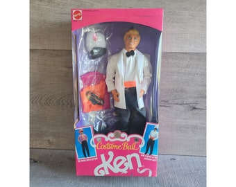 Vintage Barbie Costume Ball Ken Doll 1990 Mattel #7154 Pirate
