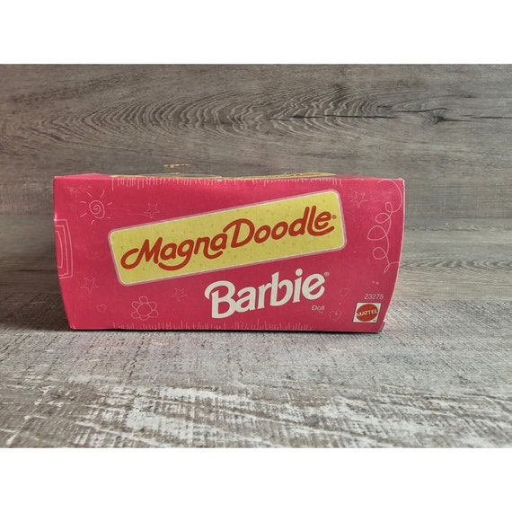 RARE 1998 Magna Doodle Barbie Special Edition w/Cool Keychain for