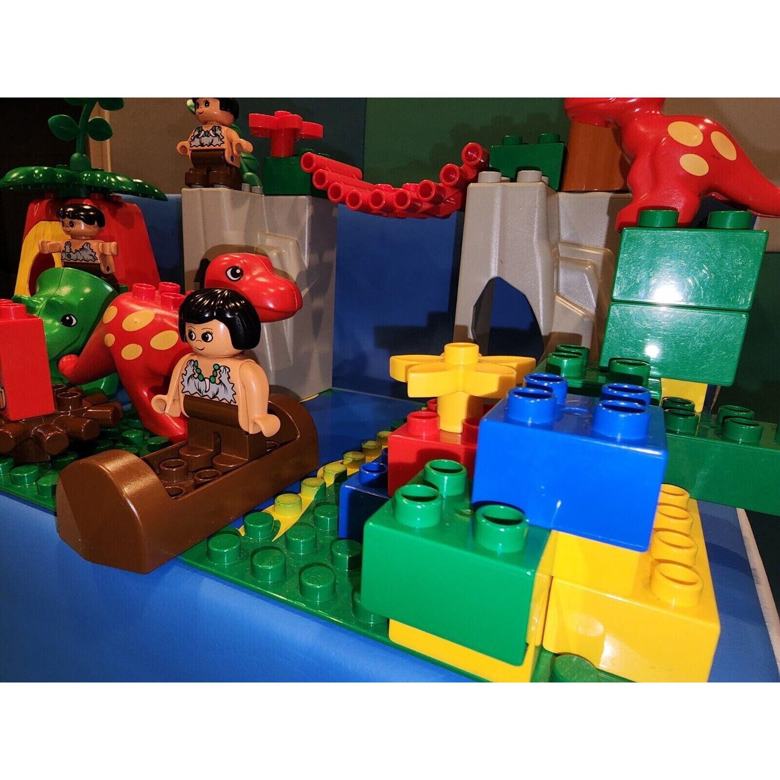 Lego Duplo Dinosaur Park Mountain 2605 Caveman Dino T Rex