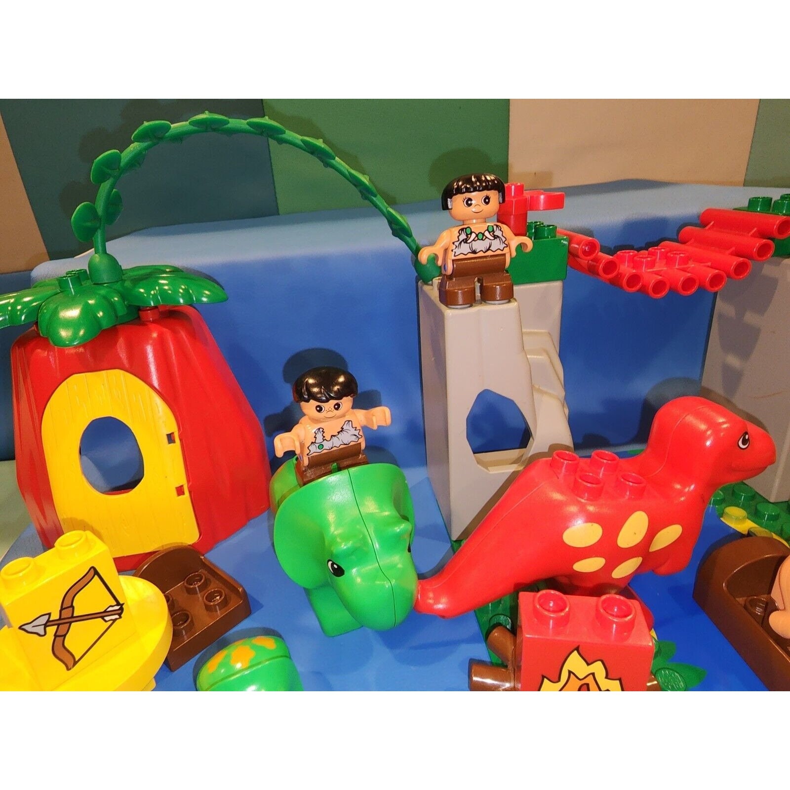 Duplo caveman best sale set