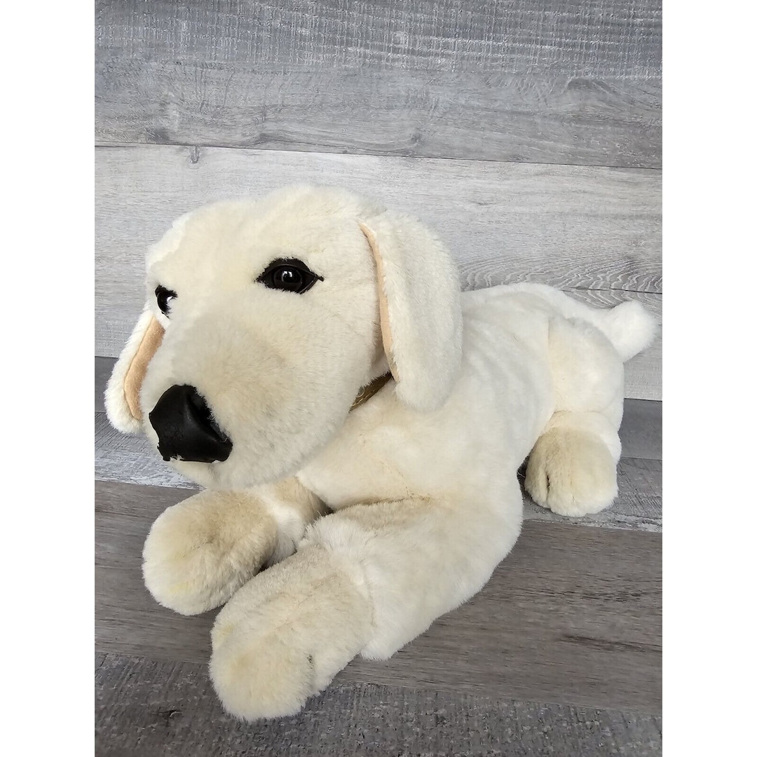 FAO Schwarz Saks Fifth Avenue Realistic Plush Stuffed Labrador