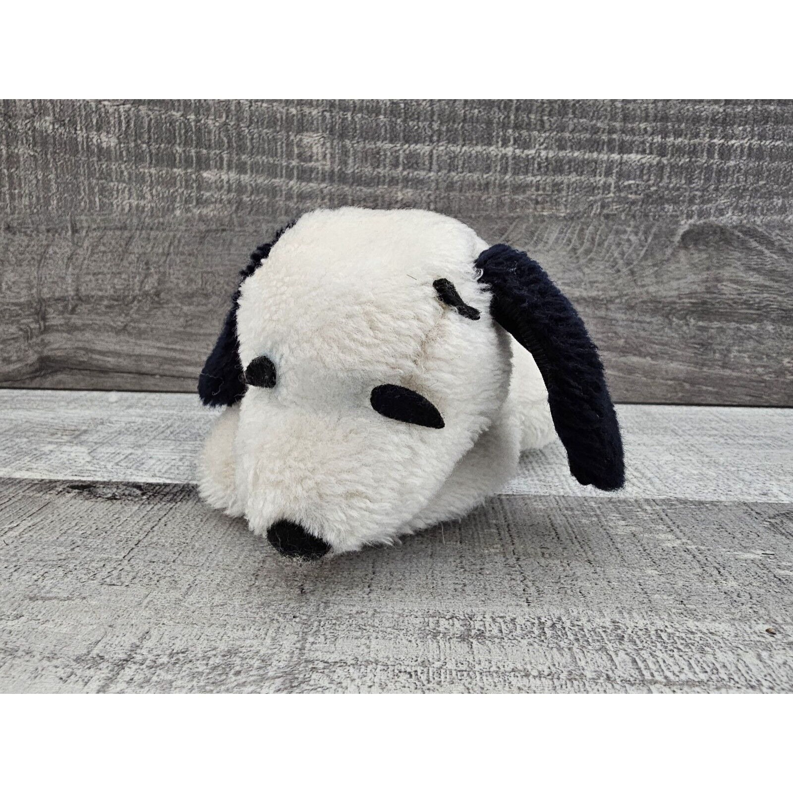 1958 68 Vtg Peanuts Snoopy Bean Bag Crushed Nut Shell Plush