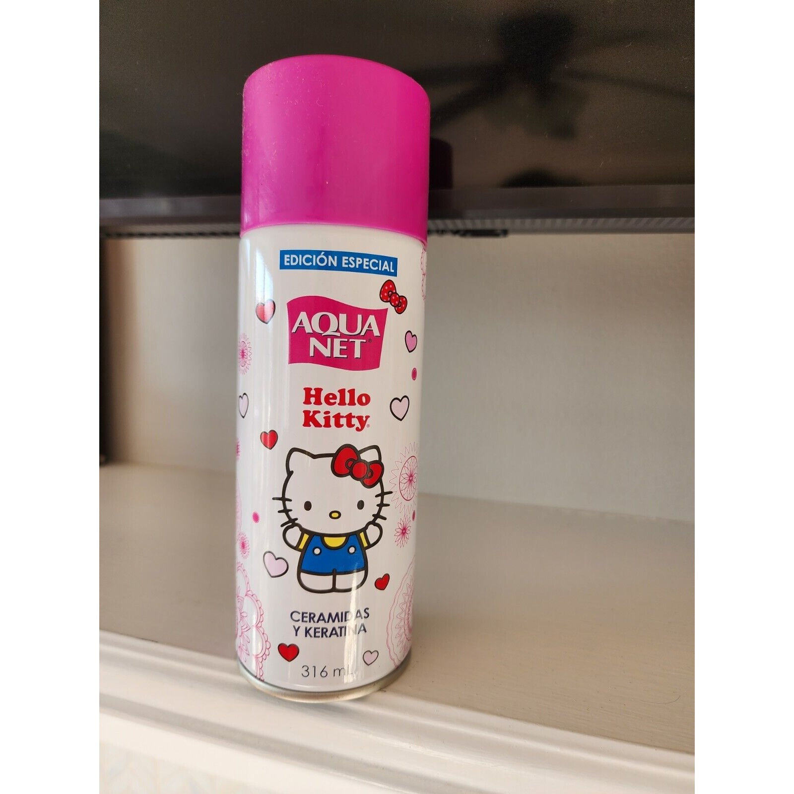 Hello Kitty Aqua Net Hair Spray CERAMIDAS Y KERATINA 316 Ml