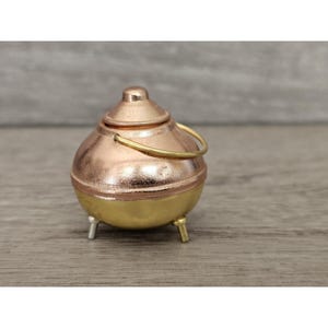 Vintage Metal Copper Brass Dollhouse Miniatures Kitchen Pot Diorama 1&quot; 206a