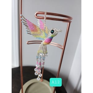 Portachiavi con colibrì con perline Huichol, uccello di arte popolare messicana da 6 pollici, acchiappasole A12