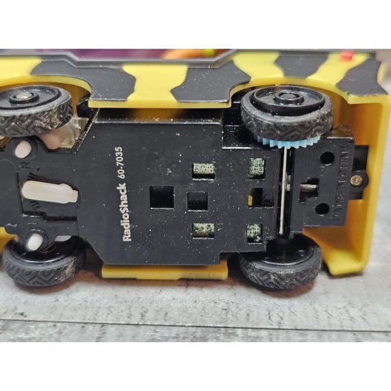 The Wild Thornberrys Nickelodeon Movie Zipzaps Micro RC Car