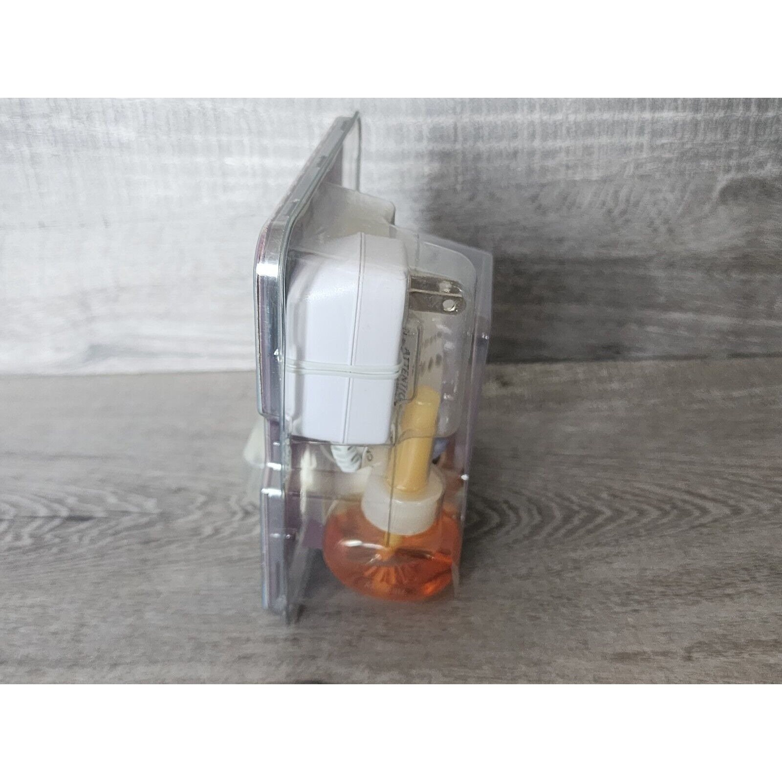 Glade Plug Ins Scented Oil Lights Show Berry Burst Air Freshener Night