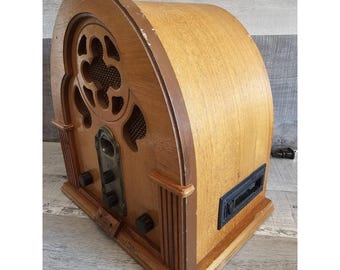 Vintage Thomas Collector's Edition AM/FM/AFC 1932 Radiocassette