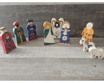 Vtg RARE Vintage Wood Folk Art Nativity Set Handpainted Wooden Primitive