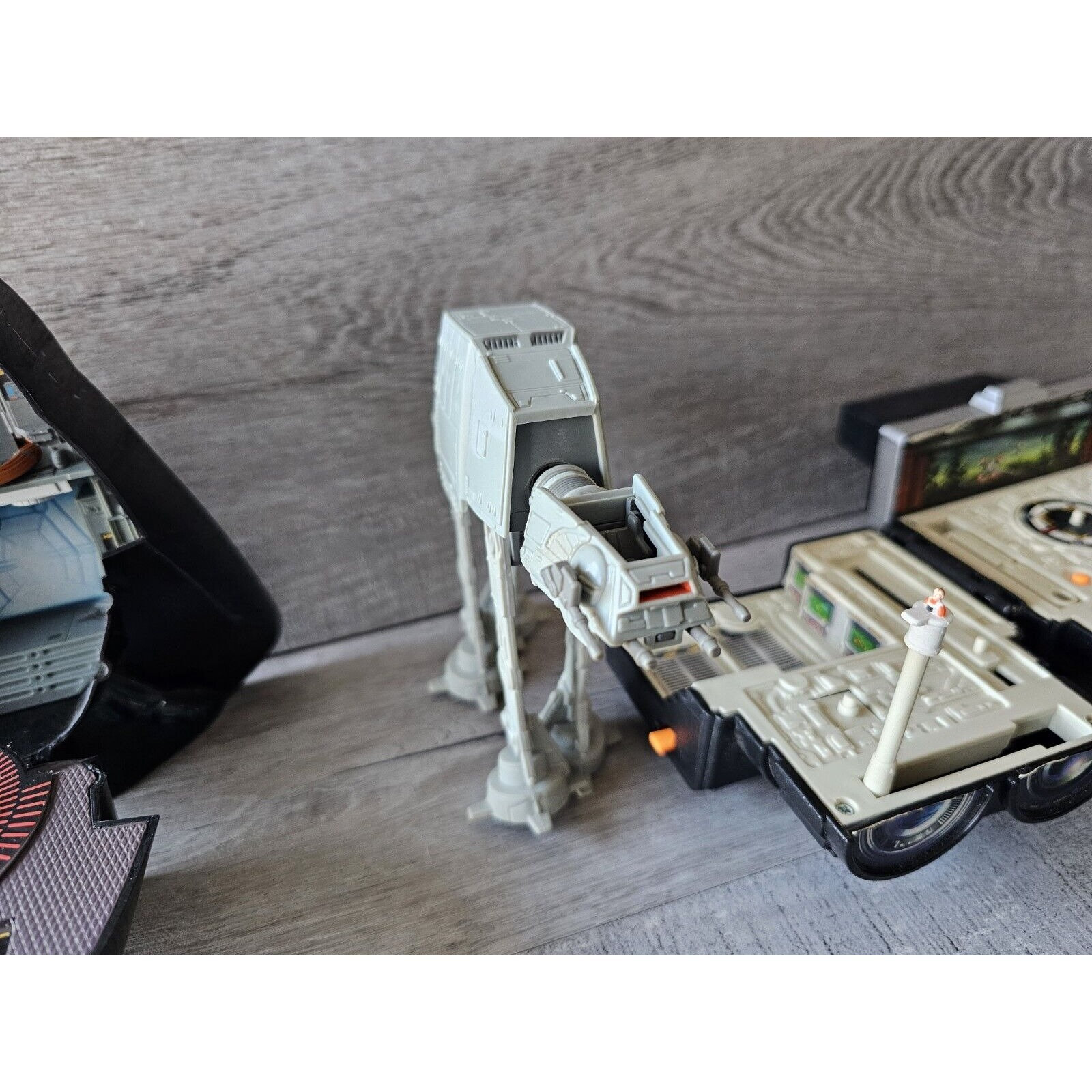 Star Wars Micro Machines Action Fleet 2002 - AT-AT (Neuf avec emballage