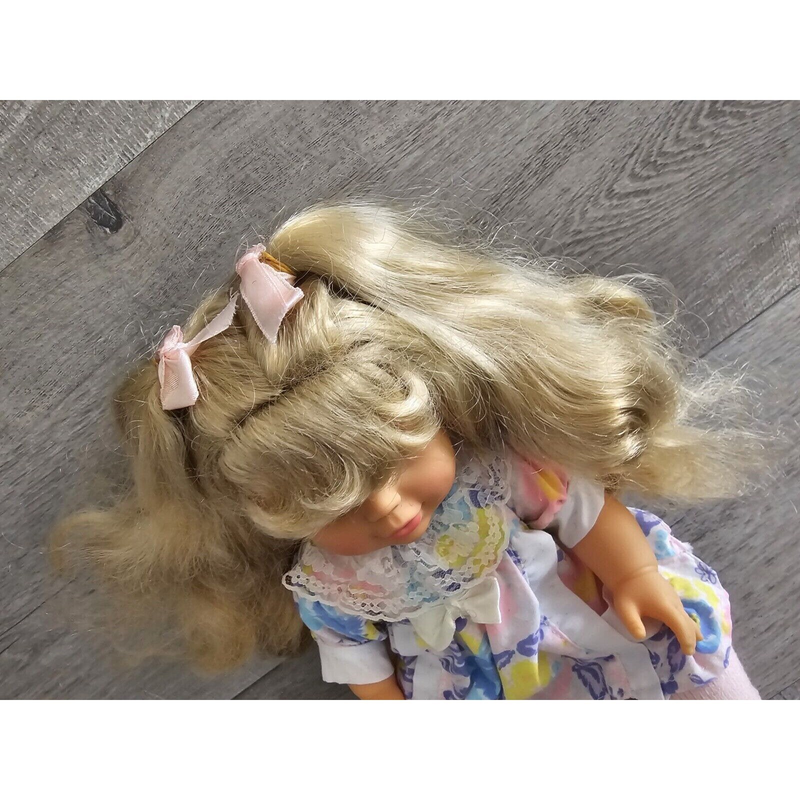 Cititoy Babypop Hard Body Blond Krullend Haar Blauwe Ogen Bloemen Kanten  Jurk Vtg - Etsy België, image size:1600x1600