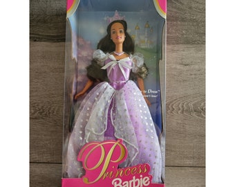vintage 1997 Barbie Teresa Doll Votre toute première princesse royale brune Nouveau