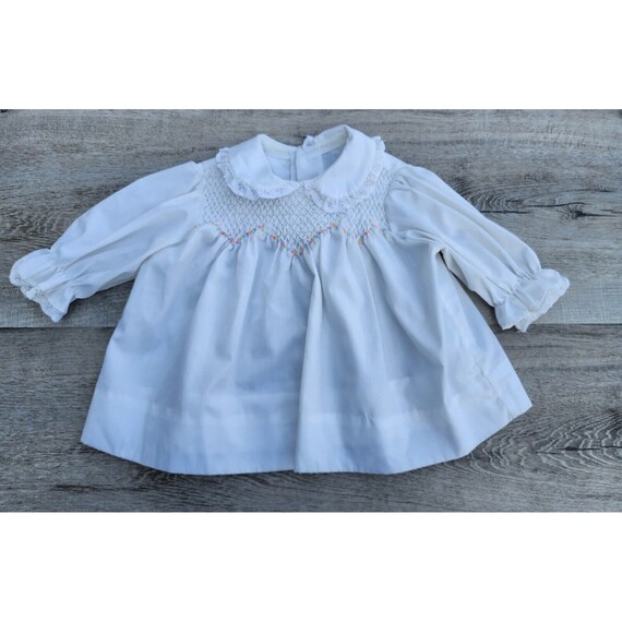 Adorable Vintage Baby Girl Smocked Pale White Cot… - image 7