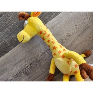 12 2017 Geoffrey Toys R Us Giraffe Stuffed Animal Plush Orange Yellow