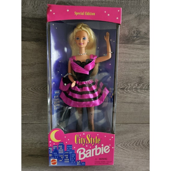 City Style Barbie Doll Special Edition 1996 Mattel 17237 Vintage