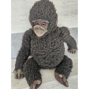 Vintage Dakin Gorilla Plush 1986 Brown Ape Monkey 18&quot; Stuffed Animal