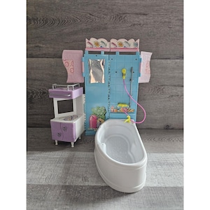 Vtg Mattel 2000 Barbie All Around the Home Bathroom Set Bathtub HTF