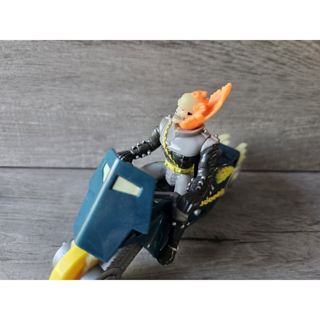 Vintage 1995 Marvel Comics Ghost Rider Motorcycle and Driver Toy 6