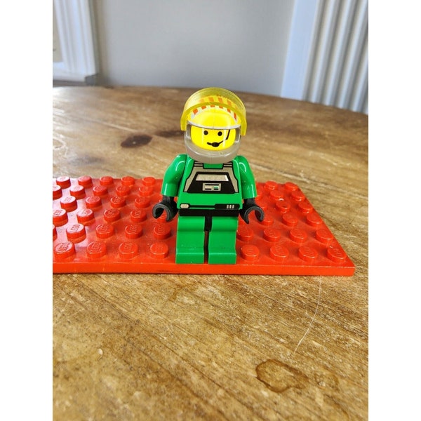 LEGO Star Wars Rebel Pilot A-Wing Minifigure Green Jumpsuit - 28.63