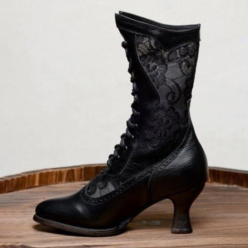 Steampunk Victorian Style Style Over Ankle Lace Panelled Boots With Front Lace Up zdjęcie 3