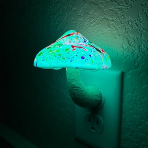 Mushroom Night Light Splatter Tan