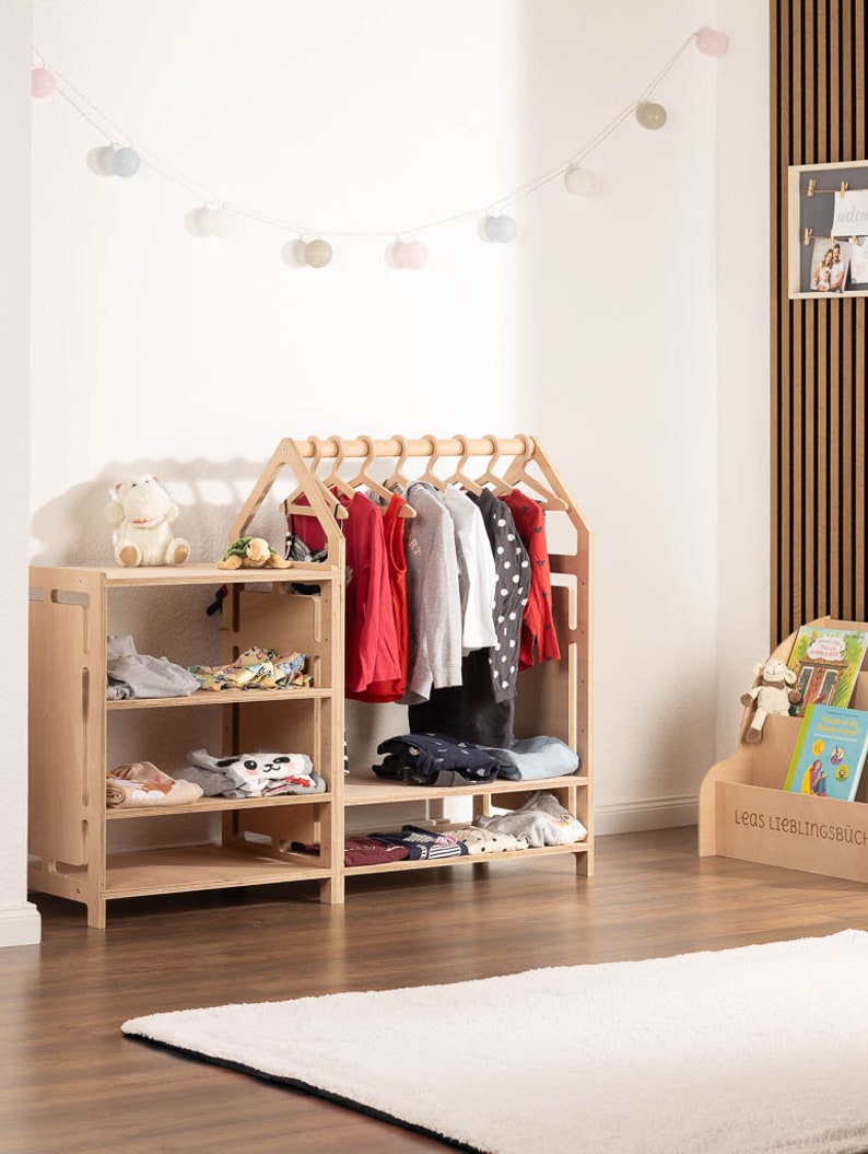 Kindergarderobe mit Kleiderstande und Kommode als Set oder einzeln. Montessori Garderobe für eigenständiges lernen von Kindern Bild 1