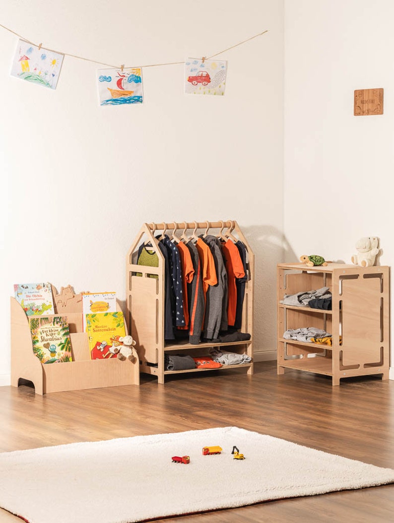 Kindergarderobe mit Kleiderstande und Kommode als Set oder einzeln. Montessori Garderobe für eigenständiges lernen von Kindern Bild 7
