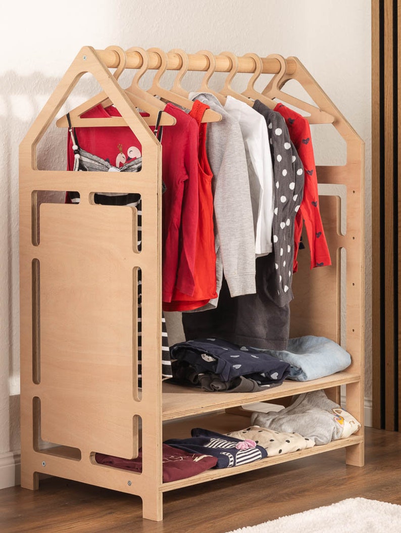 Kindergarderobe mit Kleiderstande und Kommode als Set oder einzeln. Montessori Garderobe für eigenständiges lernen von Kindern Garderobe