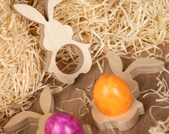 Osterhasen Eierbecher Set. 6 Hasen als Eierbecher oder Serviettenringe nutzbar. Die Perfekten Accessoires fürs Osterfrühstück