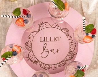 LiletBar - Das Serviertablett für 6 Weingläser mit Platz für Flaschen und Zubehör in der Mitte. Das perfekte Geschenk für Genießer !