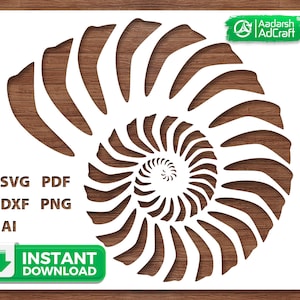 Könnte beinhalten: Weißes Nautilusmuschel-Design auf weißem Hintergrund, mit den Worten "SVG PDF DXF PNG AI" und einem "Sofort-Download"-Button. Der Hintergrund ist ein Holzmaserungsmuster.