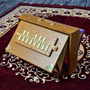 Shruti Box Medium( 15x10x3 Inches) , Pure teak wood, Natural color, musical instrument tuned 440Hz & 432Hz