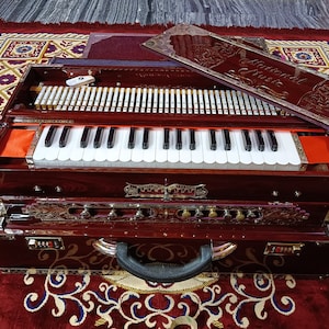 Premium 3 Reed 9 Scale Changer Harmonium With Built In Shruti Box | Teak Wood Body, Premium Build | Color: Brown Walnut