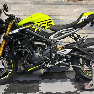 Moto2 Edition Wheel Vinyl Kit Gloss Flurro Yellow Triumph Street Triple