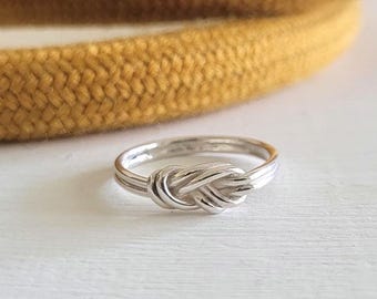 シルバーの8の字ノットカフブレスレット - Etsy 日本