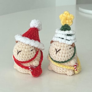 Crochet Capybara Themed Christmas Keychain, Amigurumi Capybara With Hat, Capybara With Bag Plush Toy Keychains, Cute Christmas Gifts