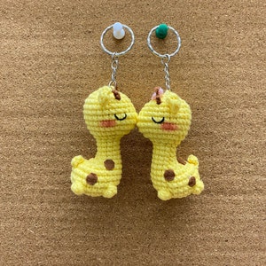 Handmade Baby Giraffe Crochet Keychain, Amigurumi Giraffe, Crochet Cute Little Giraffe Plush Toy Keychain, Mini Giraffe Plushie Cute Gifts