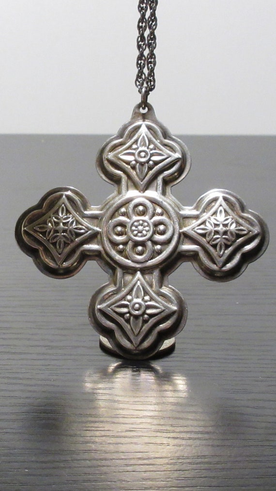 1971 Reed and Barton Christmas Cross Gem