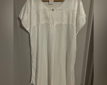 Avon Vintage Nightgown NWT O/S