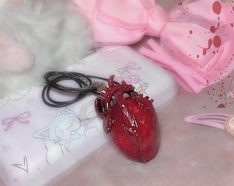 yandere heart charm necklace, halloween horror, dark accessory, blood, scary menhera, alt alternative , aesthetic goth, bloody