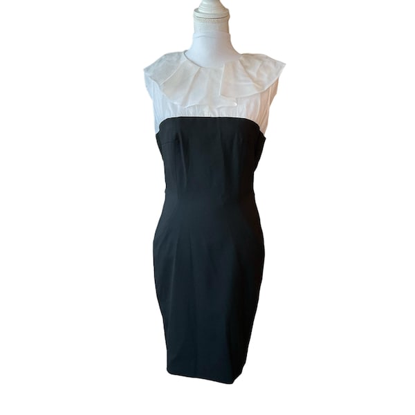 Y2K Just Cavalli Svart & Vit Slidklänning – Organza Volangkrage, Bälte, Tillverkad i Italien, Storlek 46 / Small-Medium