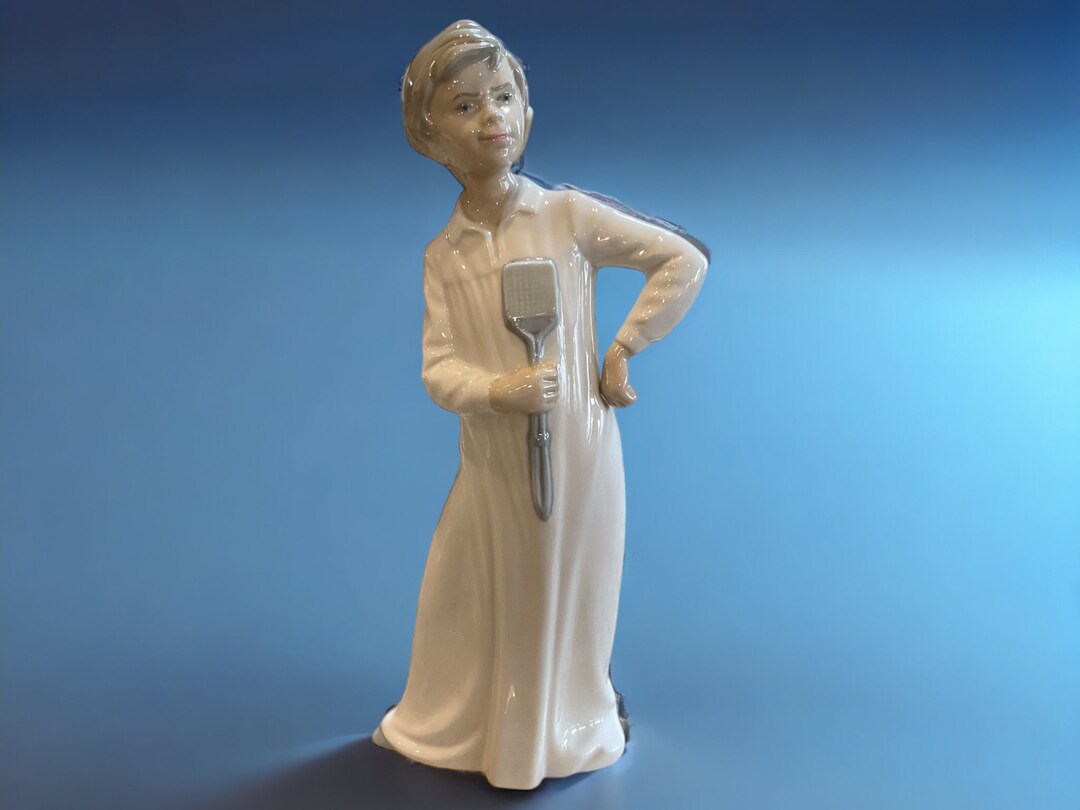 Vintage Lladro Boy With Fly Swatter Figurine by Nao Lladro Daisa Hand