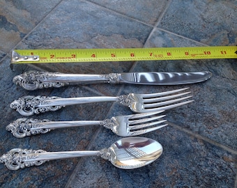 TRUE Dinner Size Mint GRANDE BAROQUE Wallace Sterling Silver Place Setting Flatware Silverware Best Quality Guaranteed.
