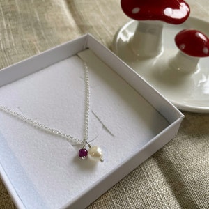 Real pearl and ruby stone necklace- perfect for mothers day- gift for her- dainty and hypoallergenic