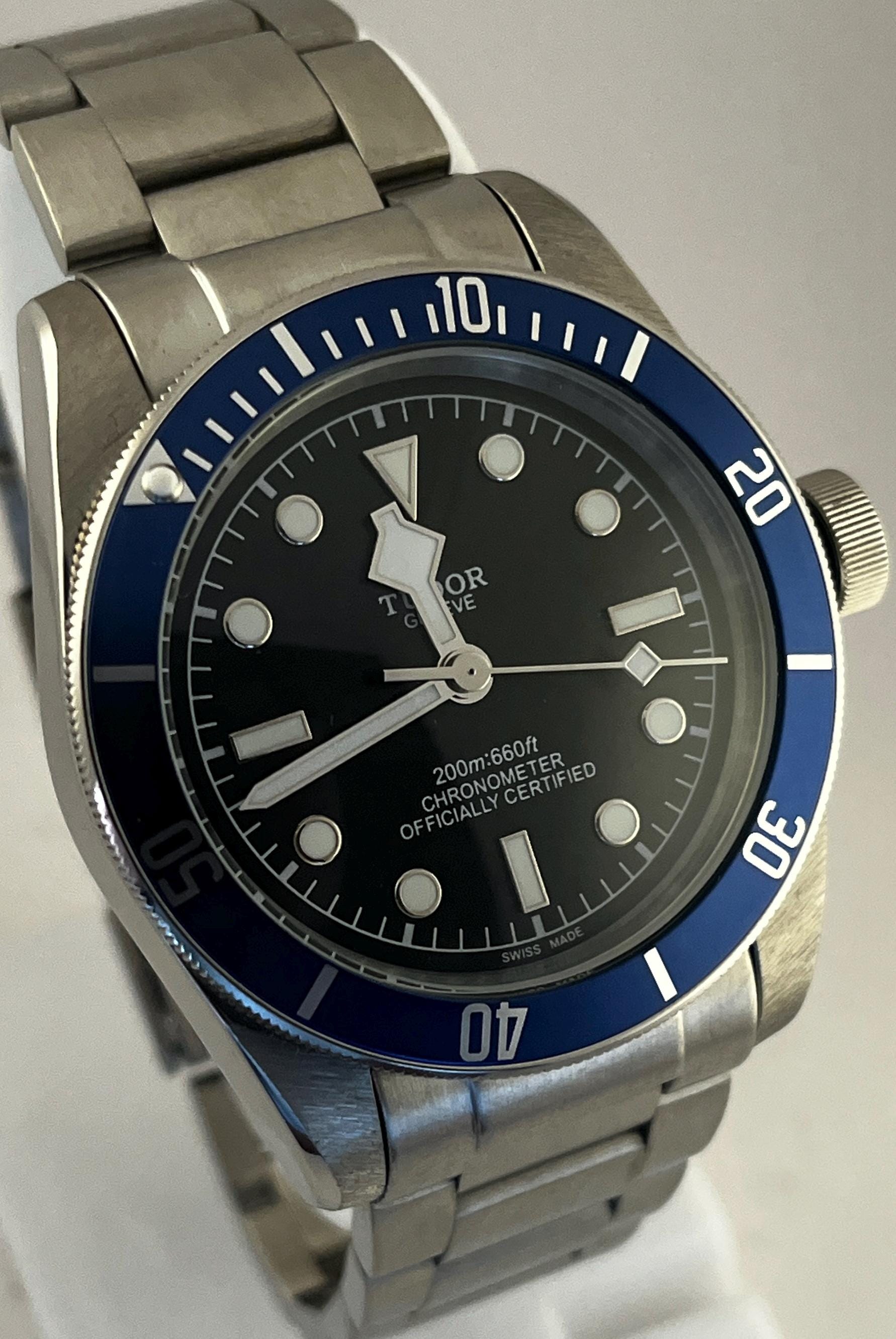 腕時計 MOD TUDOR Building a Tudor Black Bay 58 Homage watch with parts from