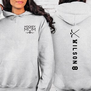 Custom Hockey Mom Sweatshirt, Hockey Mama Hoodie, Sports Mom Sweater, Gift Shirt For Sports Mom, Game Day Hoodie, Mother's Day Gift bild 4