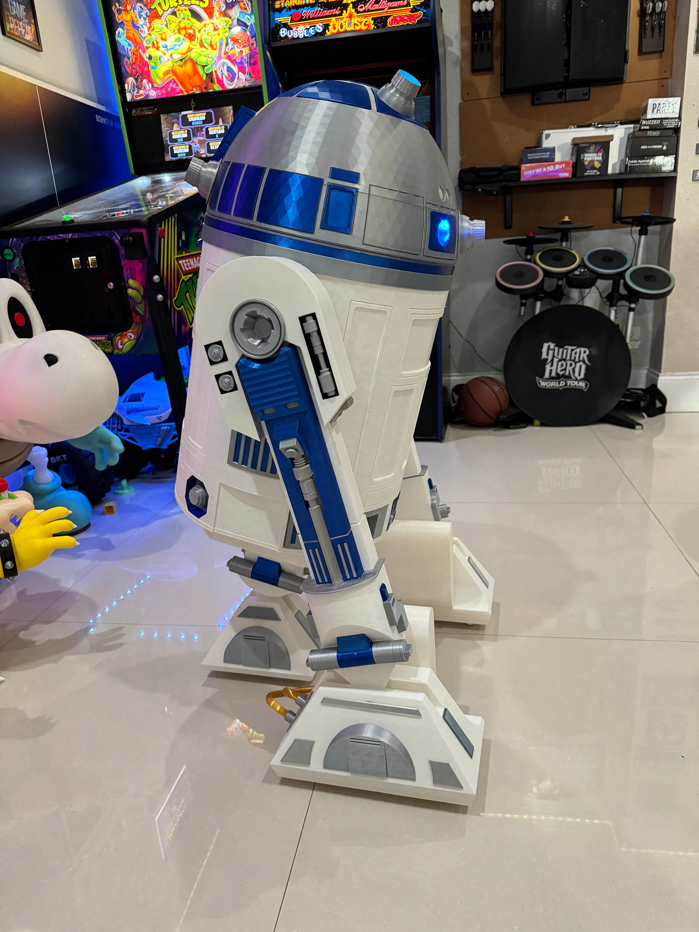 ANA R2D2livery（1/200） s-l400.jpg