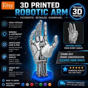 Könnte beinhalten: Ein silberfarbener, 3D-gedruckter Roboterarm auf einem blauen Sockel. Das Bild zeigt die detaillierte Ausführung und das bewegliche Design. Text enthält "3D Printed Robotic Arm" und "Handmade Quality You Can Trust."