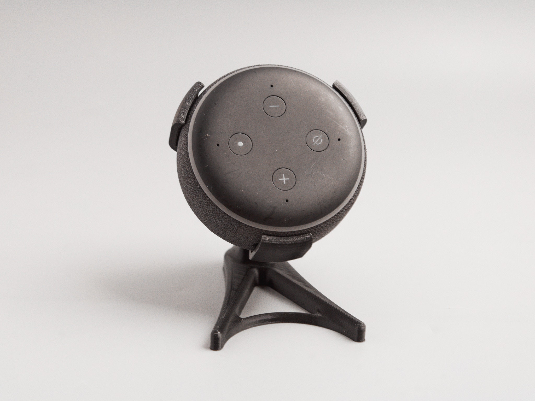 3D Printed Amazon Echo Dot 3 Desk Stand: Minimalist Alexa Holder